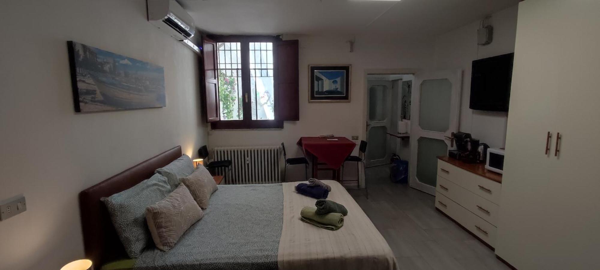 Super Central Studio, No Noise, Near Seaside, Shops Bari Extérieur photo